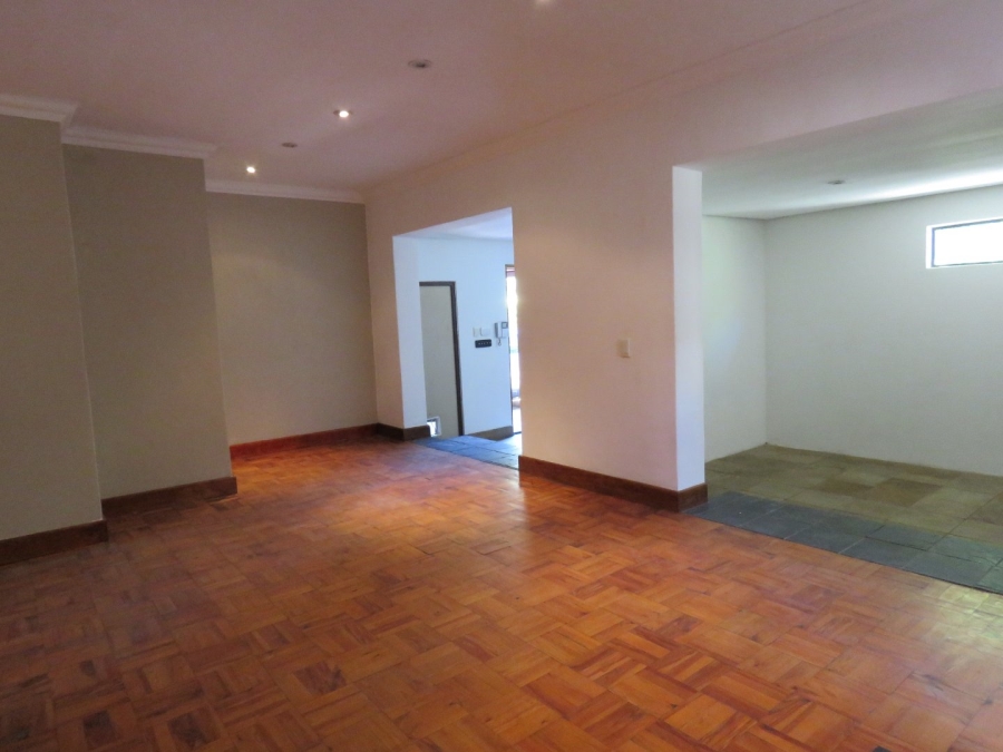 To Let 3 Bedroom Property for Rent in Rondebosch Western Cape